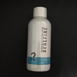 New Rodan + Fields Redefine pore minimizing toner